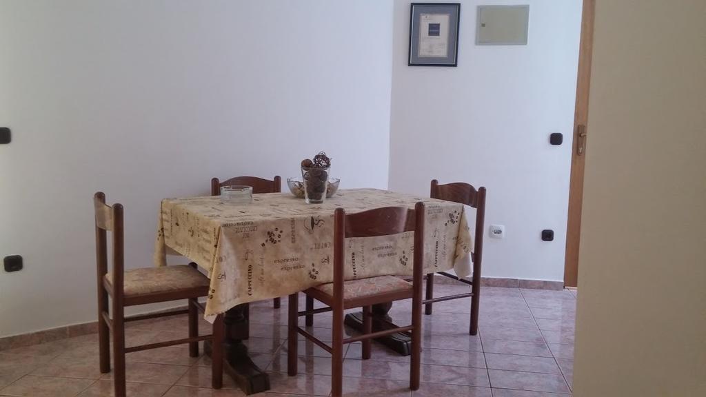 Apartman Duje Petrcane Exterior photo