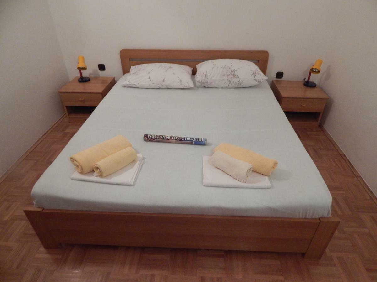 Apartman Duje Petrcane Exterior photo
