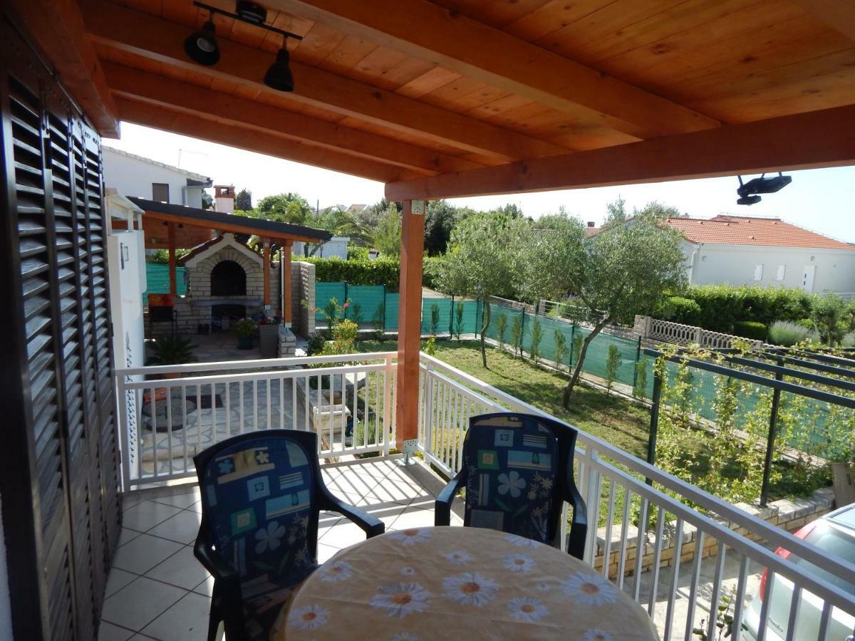 Apartman Duje Petrcane Exterior photo