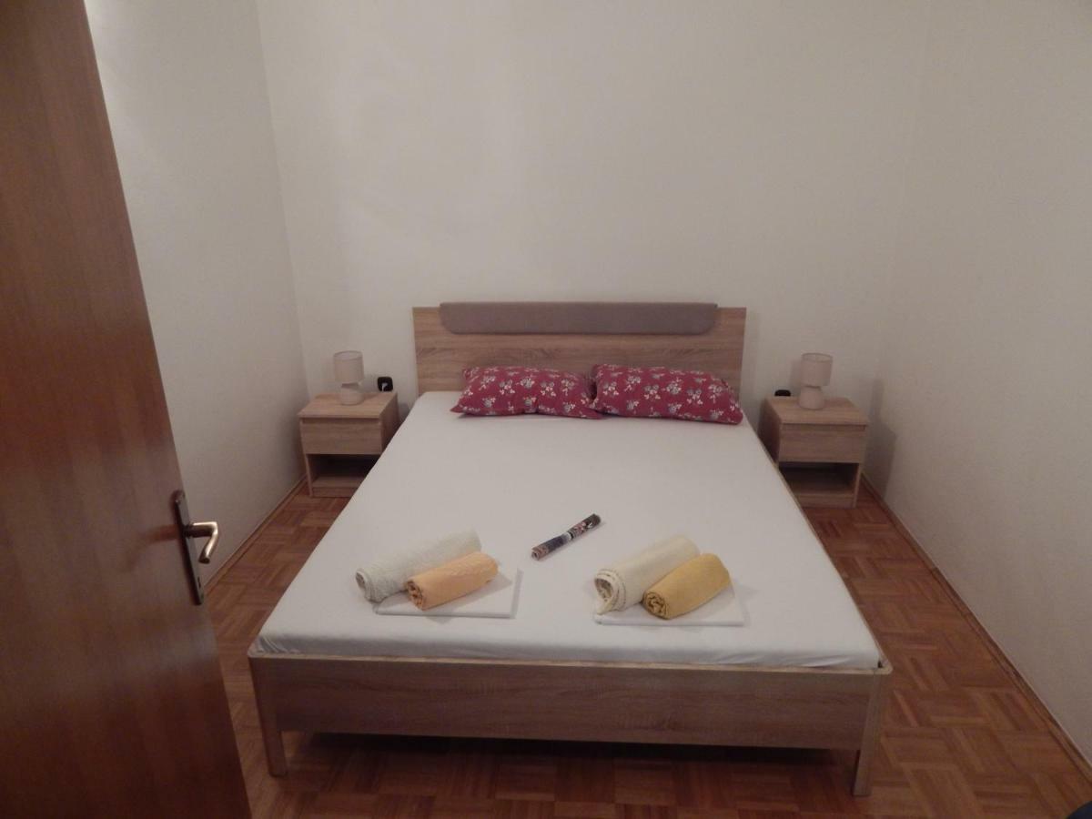 Apartman Duje Petrcane Exterior photo
